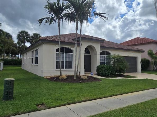 18340 NW 10th St, Pembroke Pines FL 33029