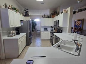18340 NW 10th St, Pembroke Pines FL 33029