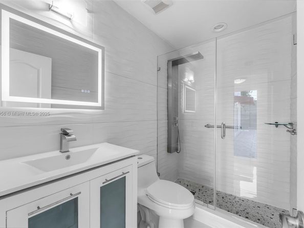 11437 SW 34th Ln, Miami FL 33165