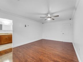 11437 SW 34th Ln, Miami FL 33165