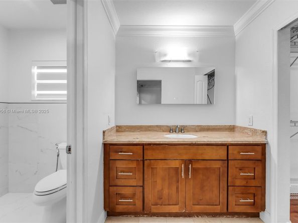 11437 SW 34th Ln, Miami FL 33165