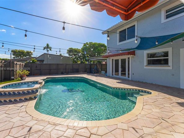 11437 SW 34th Ln, Miami FL 33165