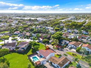11437 SW 34th Ln, Miami FL 33165
