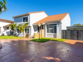 11437 SW 34th Ln, Miami FL 33165