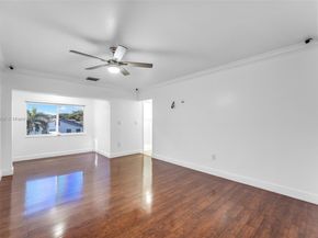 11437 SW 34th Ln, Miami FL 33165