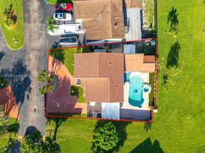 11437 SW 34th Ln, Miami FL 33165