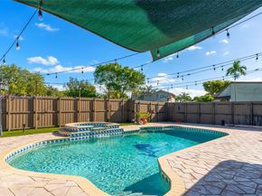 11437 SW 34th Ln, Miami FL 33165