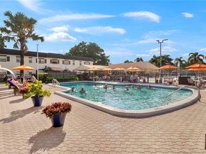 5661 SW 2nd Ct 216, Margate FL 33068