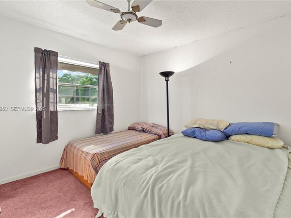 5661 SW 2nd Ct 216, Margate FL 33068