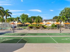 5661 SW 2nd Ct 216, Margate FL 33068