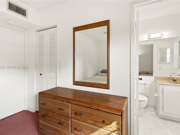 5661 SW 2nd Ct 216, Margate FL 33068