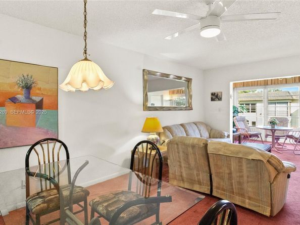 5661 SW 2nd Ct 216, Margate FL 33068