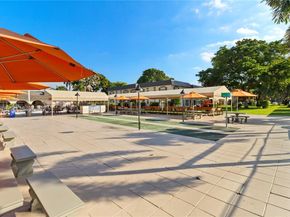 5661 SW 2nd Ct 216, Margate FL 33068