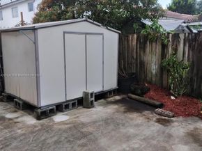 16394 SW 97th St, Miami FL 33196