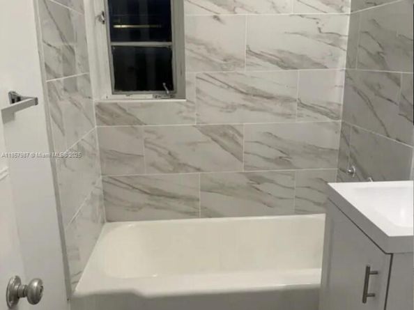 2101 SW 3rd Ave, Miami FL 33129