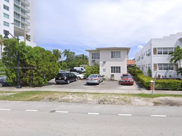 2101 SW 3rd Ave, Miami FL 33129