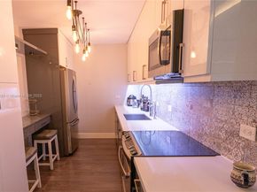 401 69th St 212, Miami Beach FL 33141