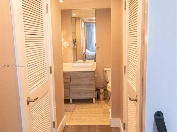401 69th St 212, Miami Beach FL 33141