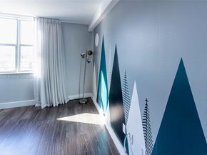 401 69th St 212, Miami Beach FL 33141