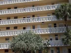 2980 Point East Dr D311, Aventura FL 33160