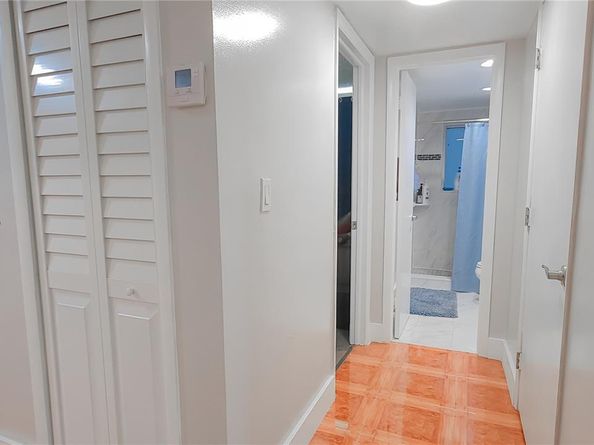 1080 Del Lago Cir 201, Sunrise FL 33313