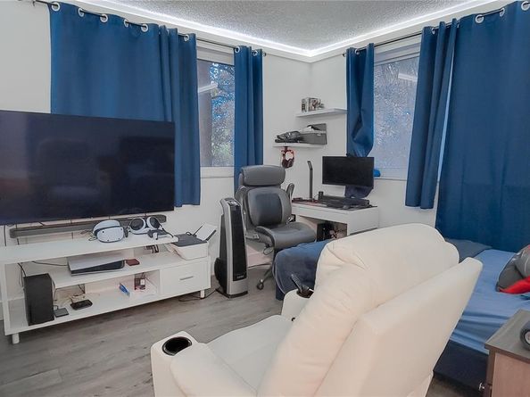 1080 Del Lago Cir 201, Sunrise FL 33313