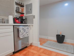 1080 Del Lago Cir 201, Sunrise FL 33313