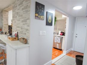 1080 Del Lago Cir 201, Sunrise FL 33313