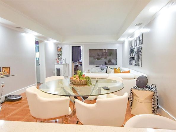 1080 Del Lago Cir 201, Sunrise FL 33313