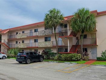 1080 Del Lago Cir