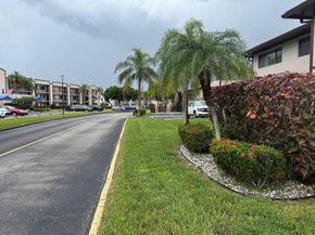 9794 N Belfort Cir 202, Tamarac FL 33321