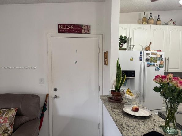 9794 N Belfort Cir 202, Tamarac FL 33321