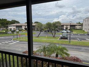 9794 N Belfort Cir 202, Tamarac FL 33321