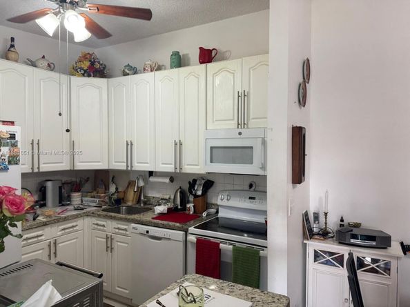 9794 N Belfort Cir 202, Tamarac FL 33321