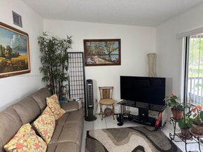 9794 N Belfort Cir 202, Tamarac FL 33321