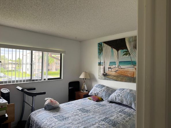 9794 N Belfort Cir 202, Tamarac FL 33321