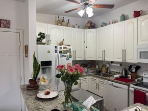 9794 N Belfort Cir 202, Tamarac FL 33321