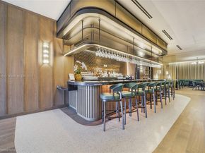 159 NE 6 Street 2402, Miami FL 33132