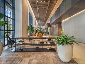 159 NE 6 Street 2402, Miami FL 33132