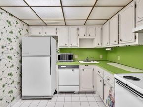 3675 N Country Club Dr 707, Aventura FL 33180