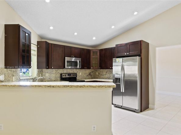 3562 W Southern Orchard Rd W, Davie FL 33328