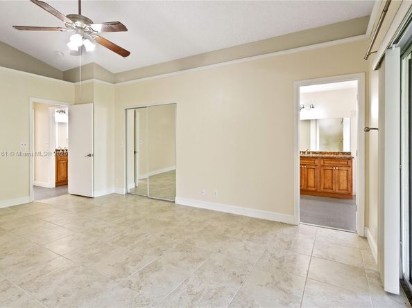 3562 W Southern Orchard Rd W, Davie FL 33328