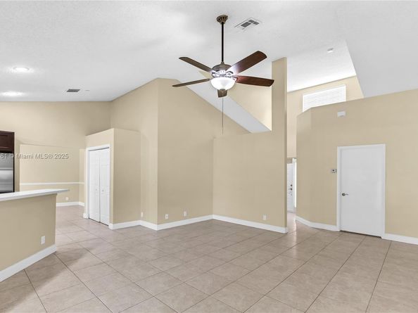 3562 W Southern Orchard Rd W, Davie FL 33328