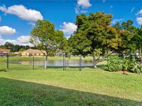 3562 W Southern Orchard Rd W, Davie FL 33328