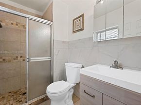 461 NW 17th Pl, Fort Lauderdale FL 33311