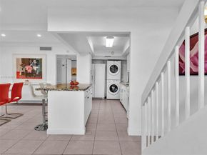 19200 NE 25th Ave 323C, Miami FL 33180