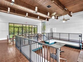 19200 NE 25th Ave 323C, Miami FL 33180