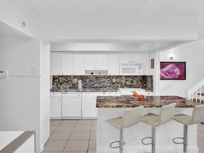 19200 NE 25th Ave 323C, Miami FL 33180