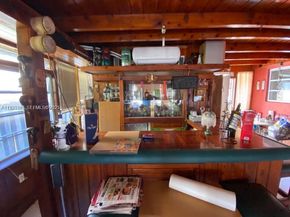 821 W 39 Pl, Hialeah FL 33012