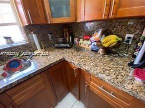 821 W 39 Pl, Hialeah FL 33012